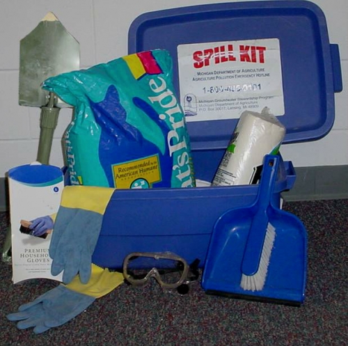 Homemade chemical spill kit